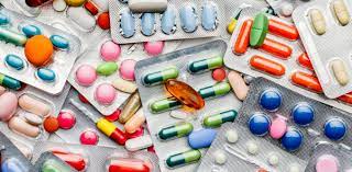 Fim da emergência por Covid-19 deve alterar compra de medicamentos; veja o que muda
